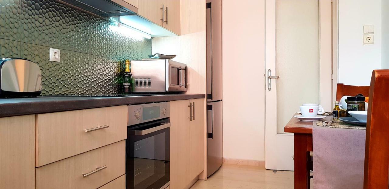 Spacious Apartment In The Historical Center Of Ateny Zewnętrze zdjęcie