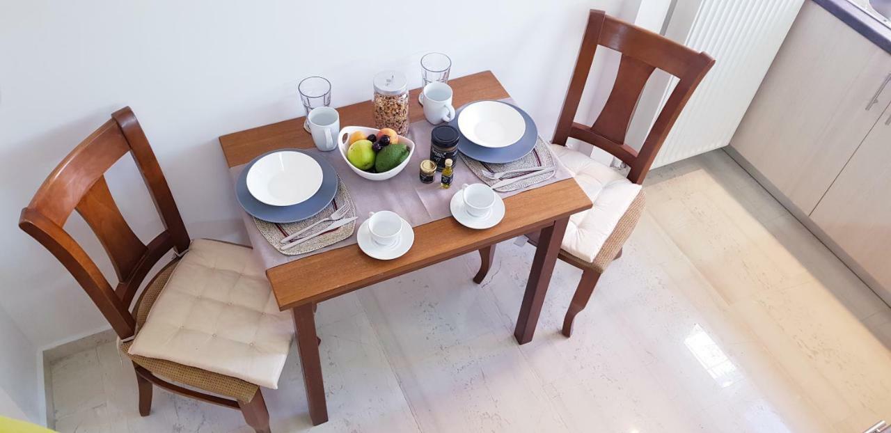 Spacious Apartment In The Historical Center Of Ateny Zewnętrze zdjęcie